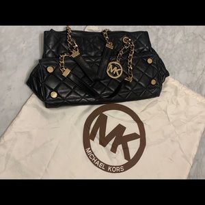 Michael Kors purse